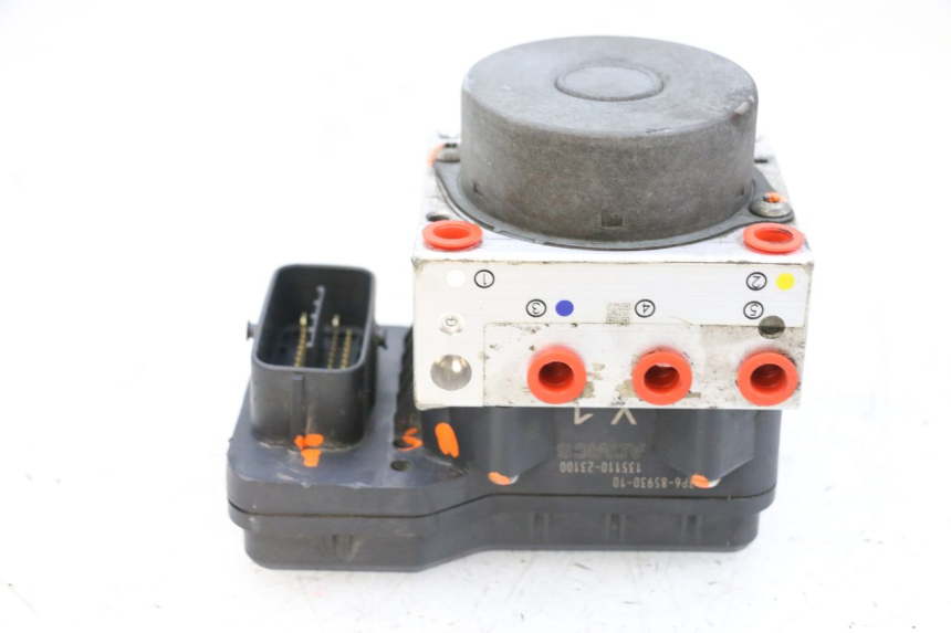 photo de POMPE ABS YAMAHA FJR ABS 1300 (2006 - 2012) - Vue principale