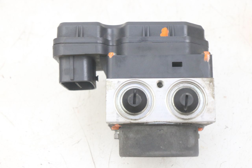 photo de POMPE ABS YAMAHA FJR ABS 1300 (2006 - 2012) - Pièce contrôlée