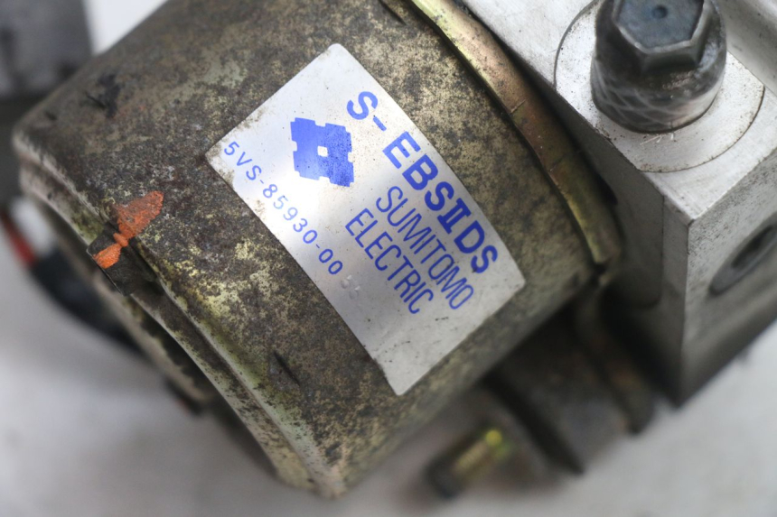 photo de POMPE ABS  YAMAHA FJR 1300 (2001 - 2005) - Détail de la pièce