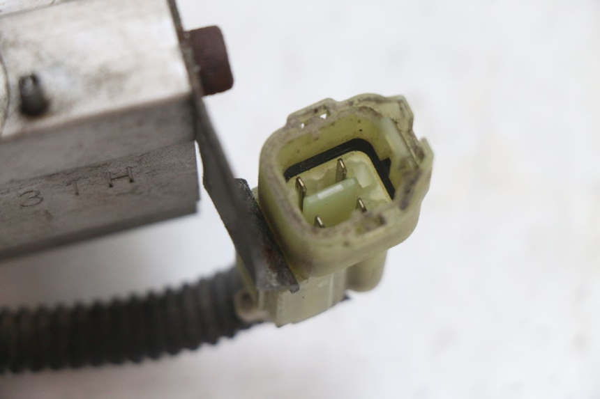 photo de POMPE ABS  YAMAHA FJR 1300 (2001 - 2005) - État de surface