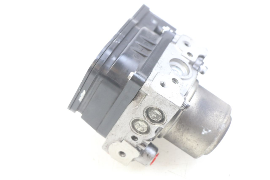 photo de POMPE ABS HONDA FJS SILVERWING SILVER WING 400 (2009 - 2016)