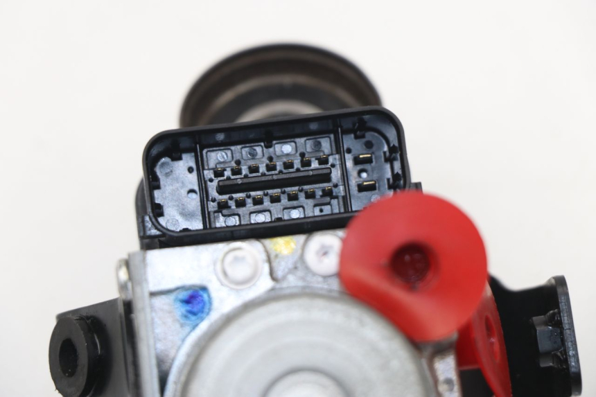 photo de POMPE ABS  KAWASAKI Z800 Z ABS 800 (2013 - 2017)