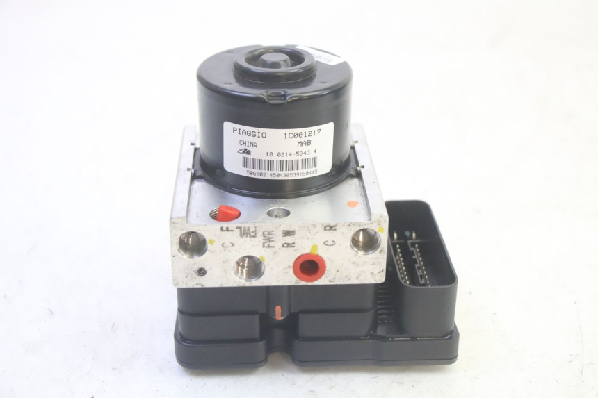 photo de POMPE ABS  PIAGGIO MP3 HPE 350 (2018 - 2020) - Vue principale