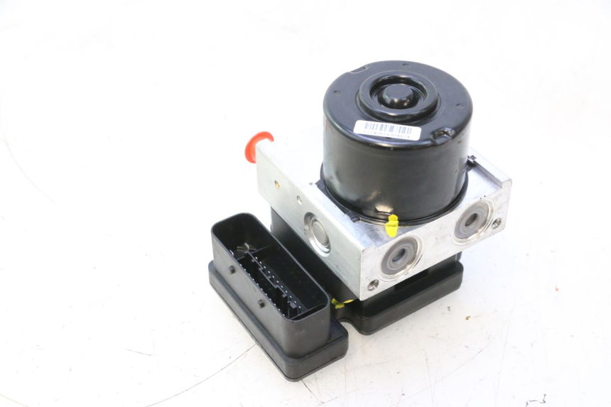 photo de POMPE ABS  PIAGGIO MP3 HPE 530 (2022 - 2026) - Détails caractéristiques