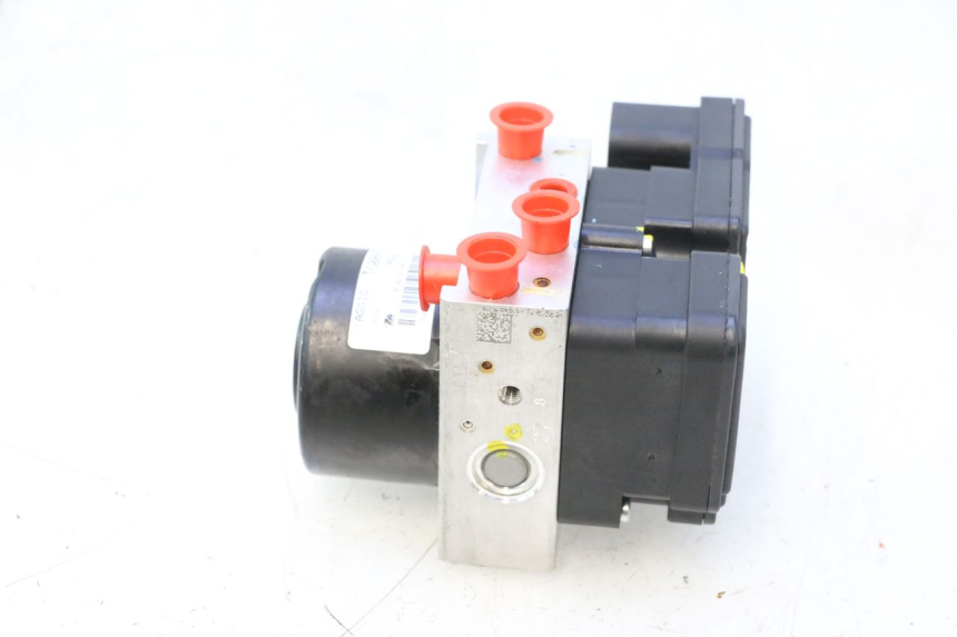 photo de POMPE ABS  PIAGGIO MP3 HPE 530 (2022 - 2026) - Zoom composants