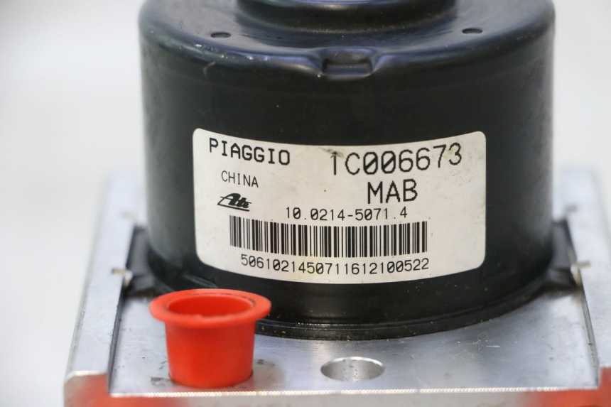 photo de POMPE ABS  PIAGGIO MP3 HPE 530 (2022 - 2026) - Pièce contrôlée