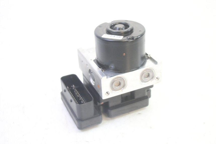 photo de POMPE ABS  PIAGGIO MP3 500 (2016 - 2018) - Points de fixation