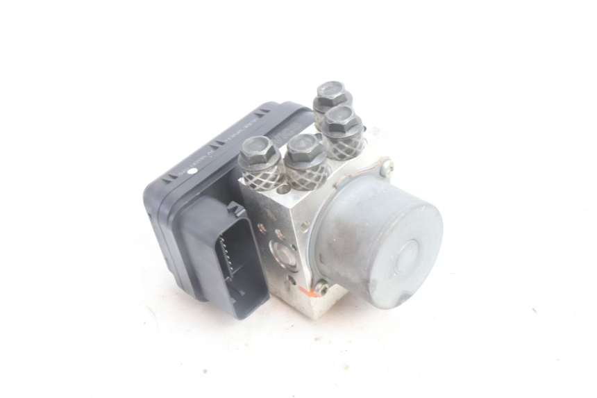photo de POMPE ABS  YAMAHA N-MAX NMAX 125 (2021 - 2024) - Autre angle de vue