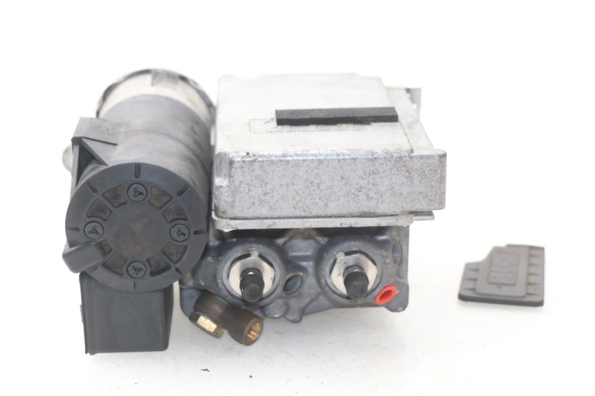 photo de POMPE ABS  BMW R GS 1150 (1999 - 2004) - Marquages et références