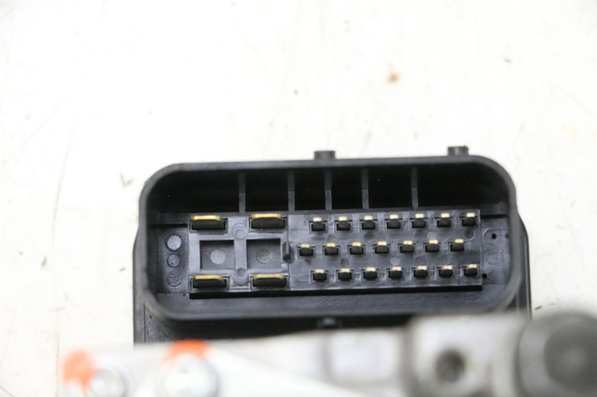 photo de POMPE ABS  PEUGEOT SATELIS 125 (2013 - 2018) - Zoom état d’usage