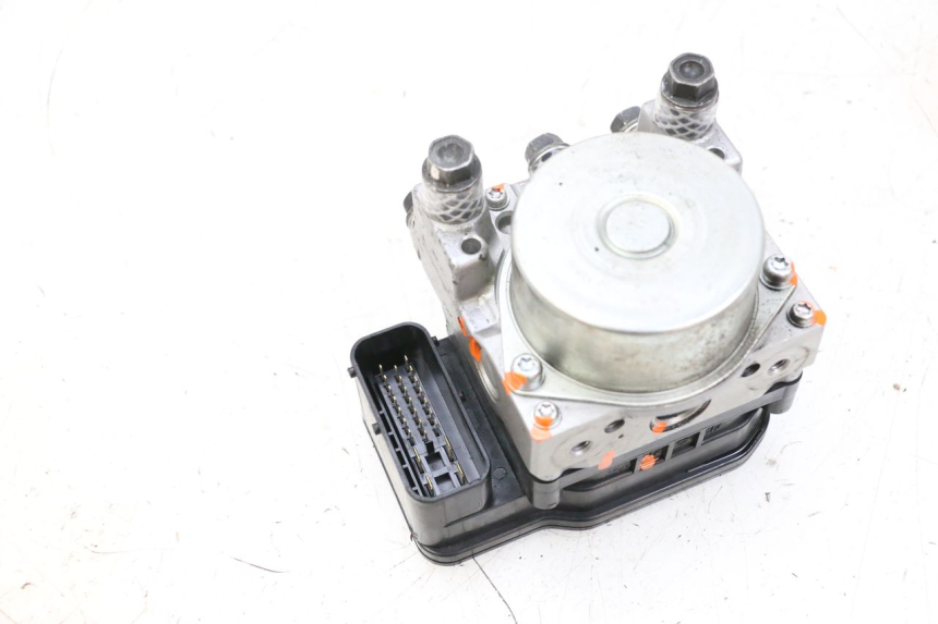 photo de POMPE ABS  PEUGEOT SATELIS 125 (2013 - 2018) - Vue d’ensemble