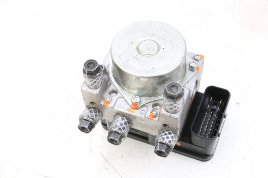 photo de POMPE ABS  PEUGEOT SATELIS 125 (2013 - 2018) - État de surface