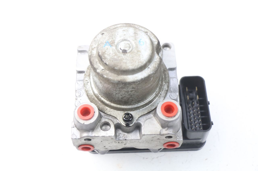 photo de POMPE ABS  TRIUMPH SPRINT ST ABS 1050 (2005 - 2007)