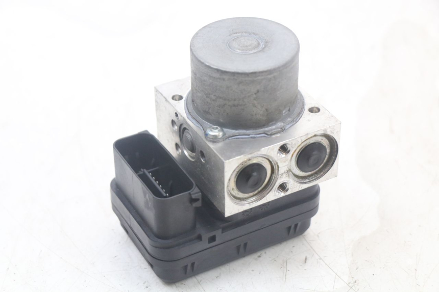 photo de POMPE ABS YAMAHA XMAX X-MAX ABS 125 (2017 - 2020)