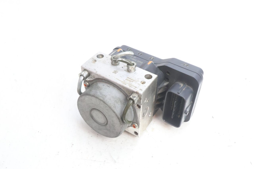 photo de POMPE ABS YAMAHA X-MAX XMAX 125 (2010 - 2013) - Zoom état d’usage