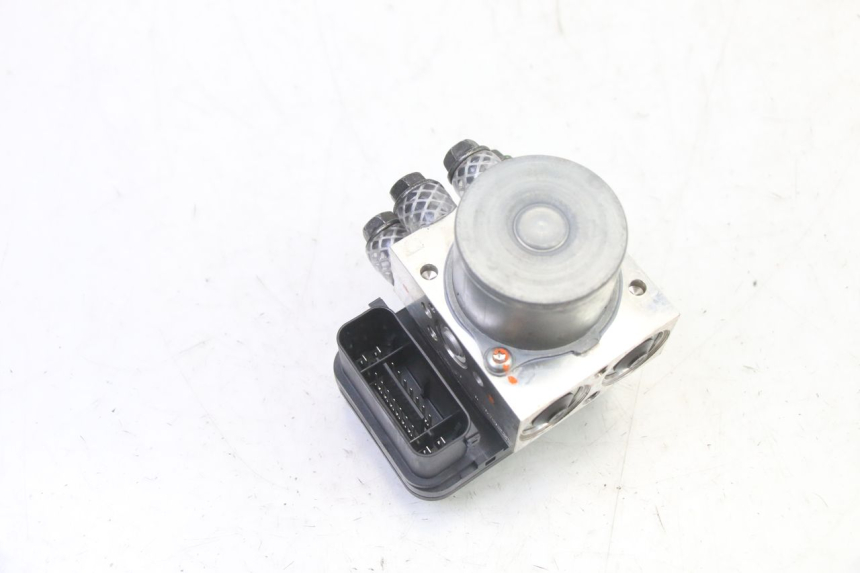 photo de POMPE ABS  YAMAHA XMAX X-MAX 125 (2021 - 2025)