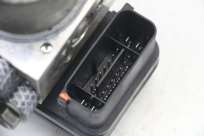 photo de POMPE ABS  YAMAHA YP T-MAX TMAX 530 (2017 - 2020)