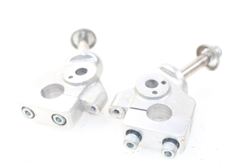 photo de PONTET DE GUIDON HONDA CA REBEL 125 (1995 - 2001)