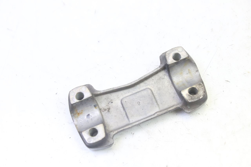 photo de PONTET DE GUIDON HONDA CBF 125 (2009 - 2015)