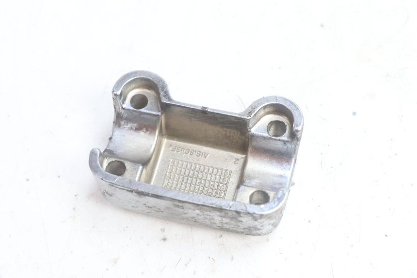 photo de PONTET DE GUIDON MBK DAKOTA 50 (2003 - 2008) - Autre angle de vue