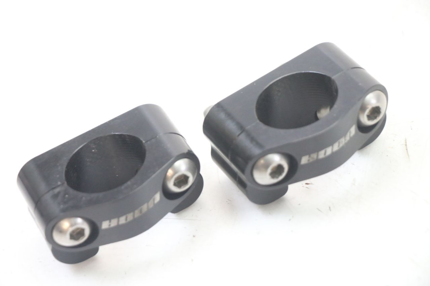 photo de PONTET DE GUIDON DERBI SENDA SM DRD X-TREME 50 (2011 - 2017)