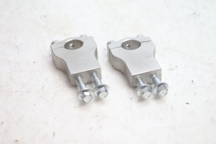 photo de PONTET DE GUIDON MINI MX DRIFT 150 - Autre angle de vue