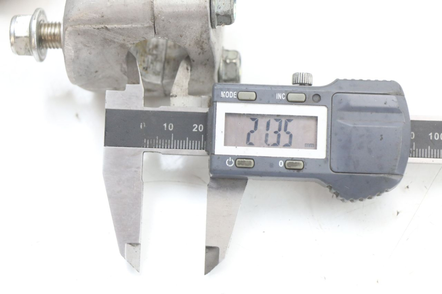 photo de PONTET DE GUIDON HONDA FJS SILVER WING SILVERWING 400 (2005 - 2008)
