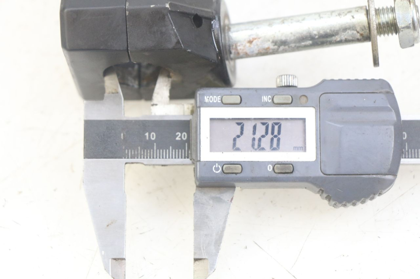 photo de PONTET DE GUIDON KAWASAKI Z 750 (2007 - 2013)