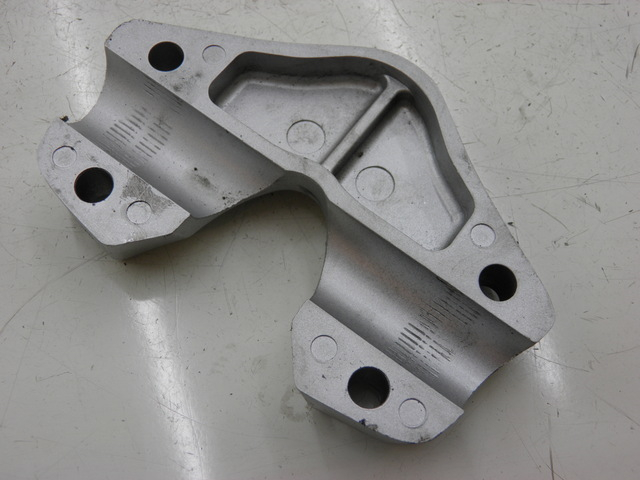 photo de PONTET DE GUIDON KYMCO QUANNON NAKED 125 (2010)