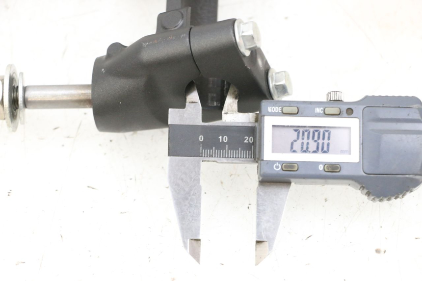 photo de PONTET DE GUIDON YAMAHA MT-07 MT07 ABS 700 (2018 - 2020) - Détail de la pièce