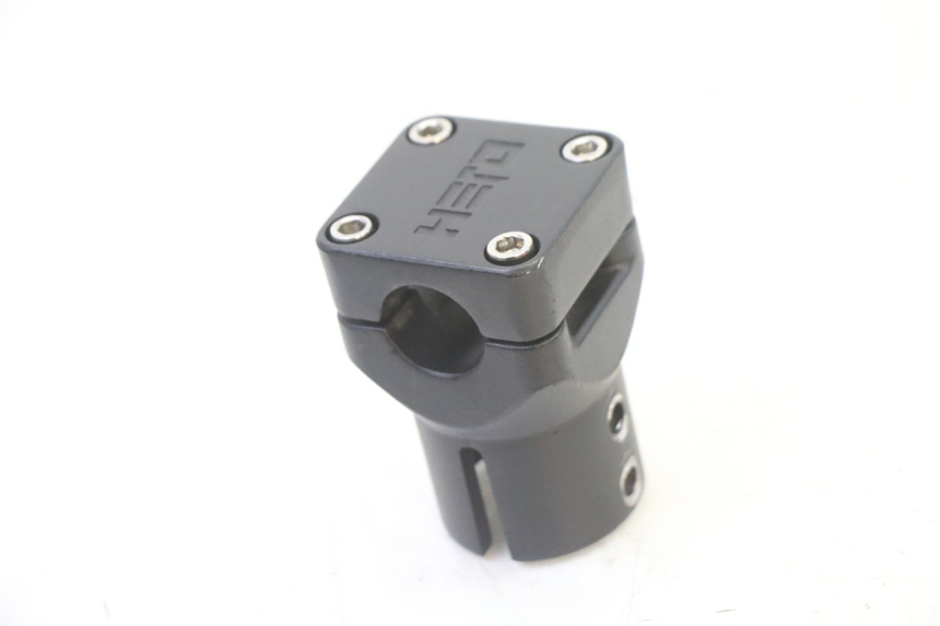 photo de PONTET DE GUIDON HERO S10 1