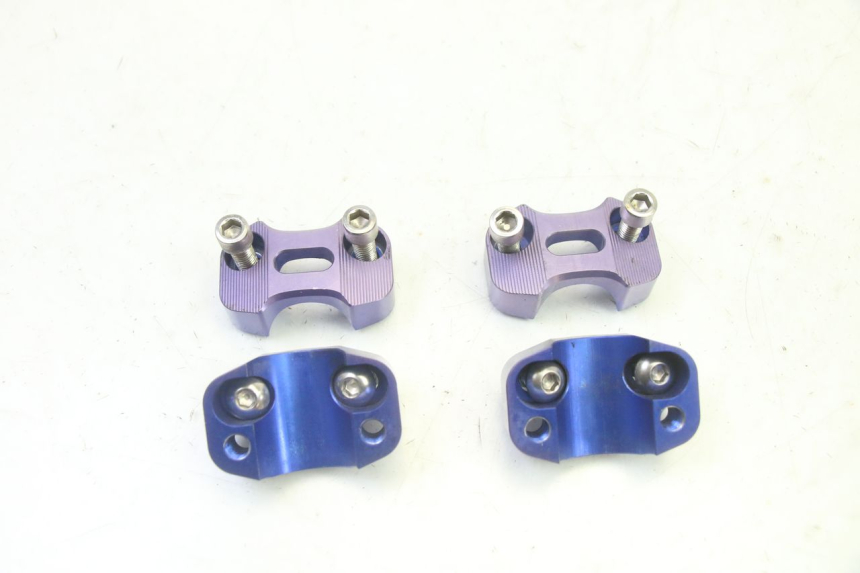 photo de PONTET DE GUIDON DERBI SENDA SM DRD 50 (2008 - 2013)