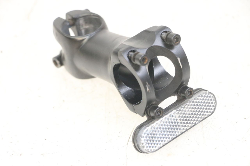 photo de PONTET DE GUIDON NAMI STELLAR 1