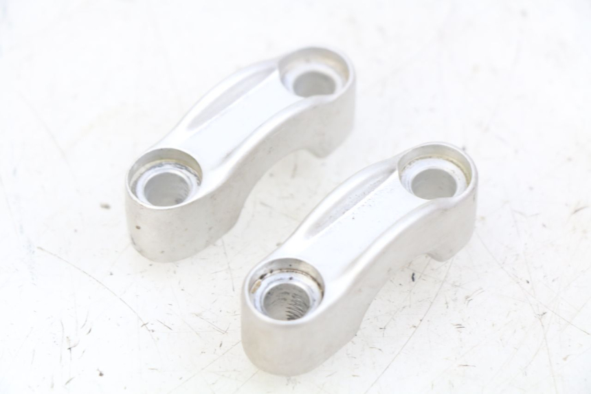 photo de PONTET DE GUIDON PEUGEOT TKR TREKKER FURIOUS 50 (2005 - 2014)