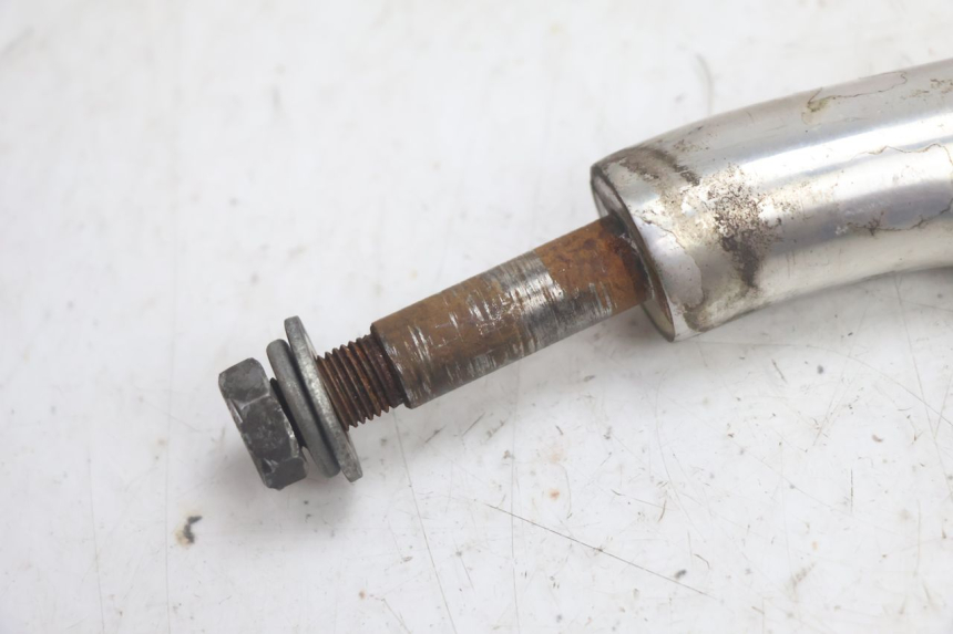 photo de PONTET DE GUIDON YAMAHA XV VIRAGO 535 (1988 - 2004) - Gros plan technique