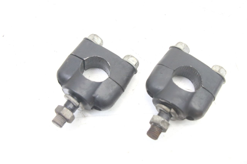 photo de PONTET DE GUIDON YAMAHA SR 125 (1982 - 2003)