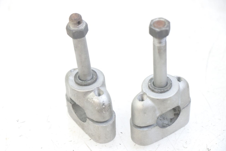 photo de PONTET DE GUIDON YAMAHA XJN DIVERSION 600 (2000 - 2003)