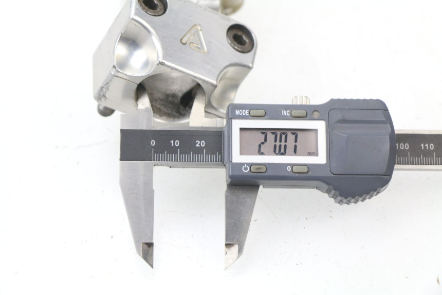 photo de PONTET DE GUIDON YAMAHA YZ 125 (1998 - 2005)