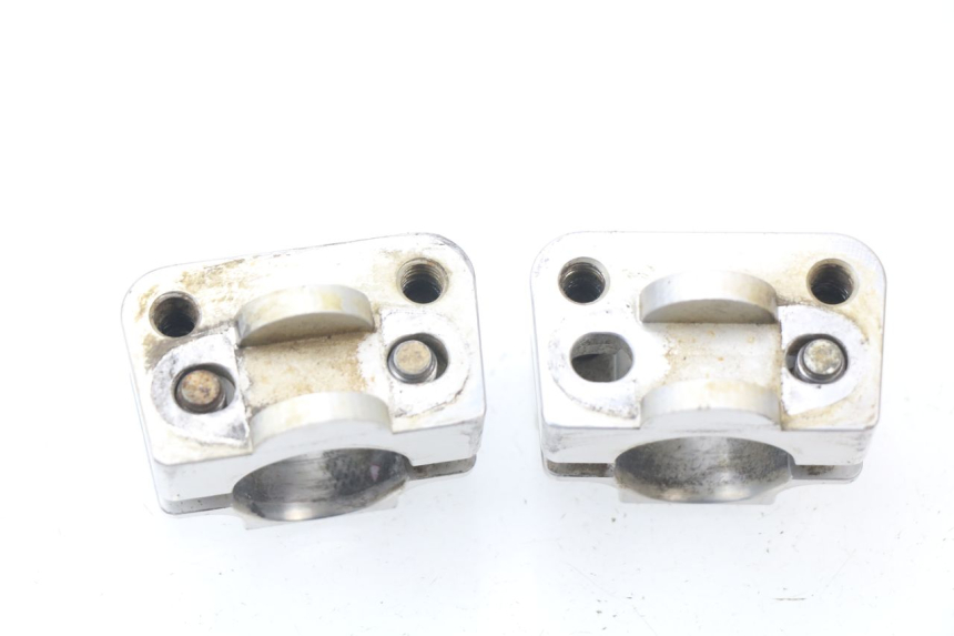 photo de PONTET DE GUIDON YAMAHA YZ 125 (1998 - 2005)