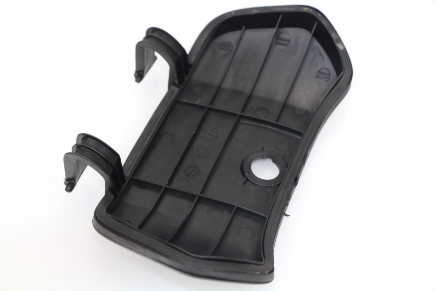 photo de PORTE BOITE A GANTS KYMCO AGILITY CITY 16P 125 (2008 - 2014)