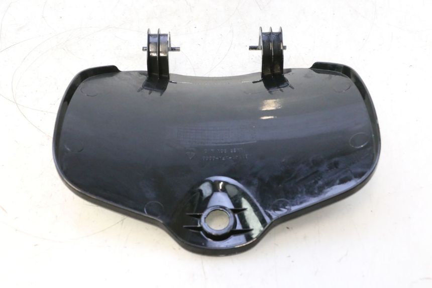 photo de PORTE BOITE A GANTS SYM FIDDLE 3 III 50 (2014 - 2020) - Autre angle de vue