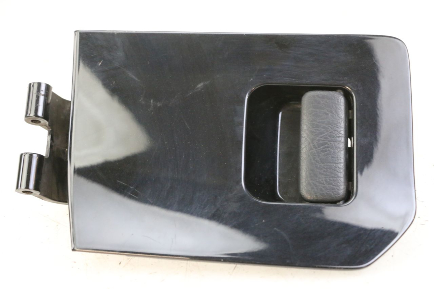 photo de PORTE BOITE A GANTS HONDA FES S-WING SWING ABS 125 (2007 - 2015)