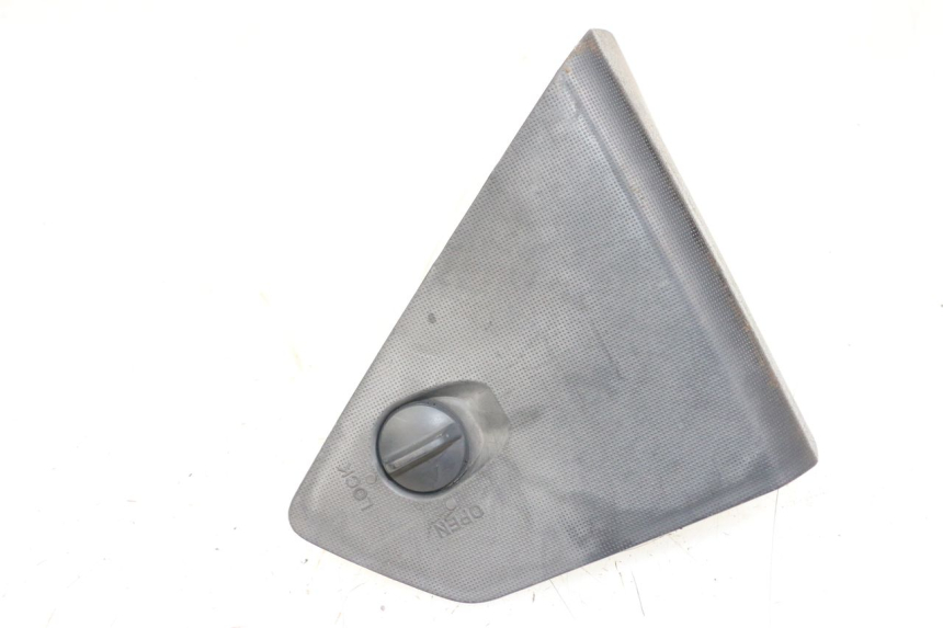 photo de PORTE BOITE A GANTS KYMCO DINK STREET ABS 125 (2011 - 2018)