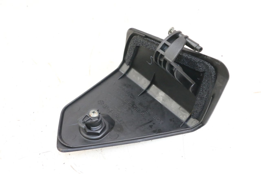 photo de PORTE BOITE A GANTS KYMCO DINK STREET ABS 125 (2011 - 2018)