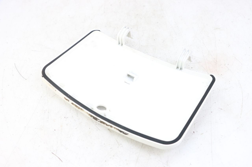 photo de PORTE BOITE A GANTS KYMCO LIKE 125 (2009 - 2016)
