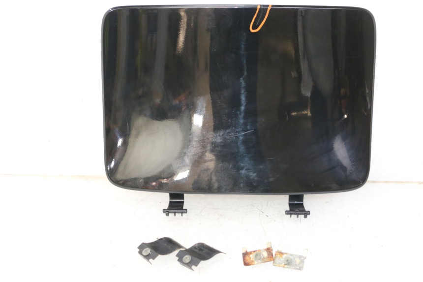 photo de PORTE BOITE A GANTS KYMCO PEOPLE S 125 (2000 - 2008)
