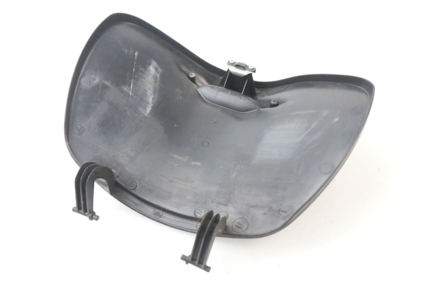 photo de PORTE BOITE A GANTS PIAGGIO LIBERTY 125 (2009 - 2013) - Zoom état d’usage