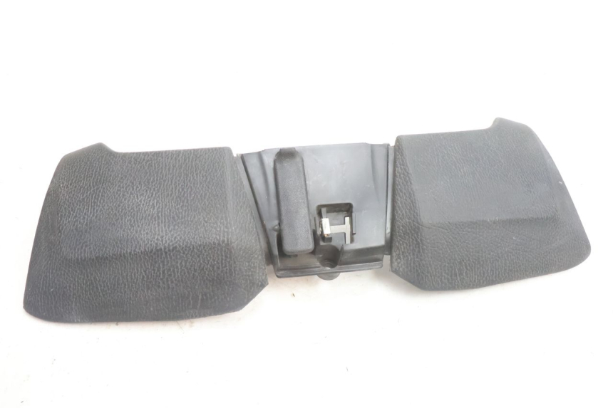 photo de PORTE BOITE A GANTS PIAGGIO MP3 500 (2016 - 2018) - Vue principale