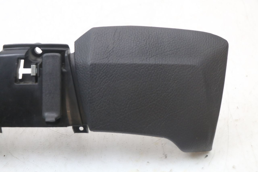 photo de PORTE BOITE A GANTS PIAGGIO MP3 HPE 350 (2018 - 2020)