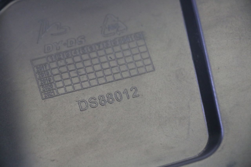 photo de PORTE BOITE A GANTS EFUN PUSA 1 - État de surface